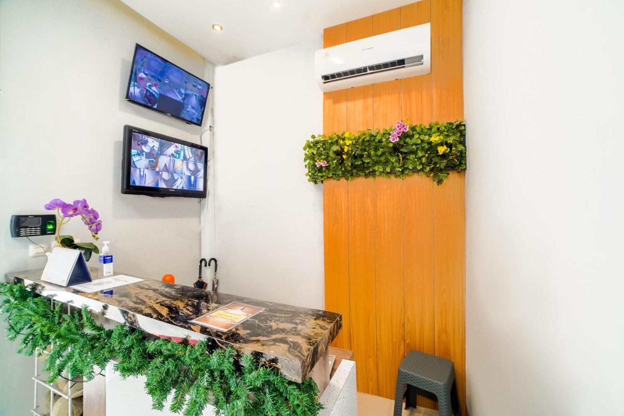 Capital O 90874 Millenium Inn 2 เมดาน ภายนอก รูปภาพ