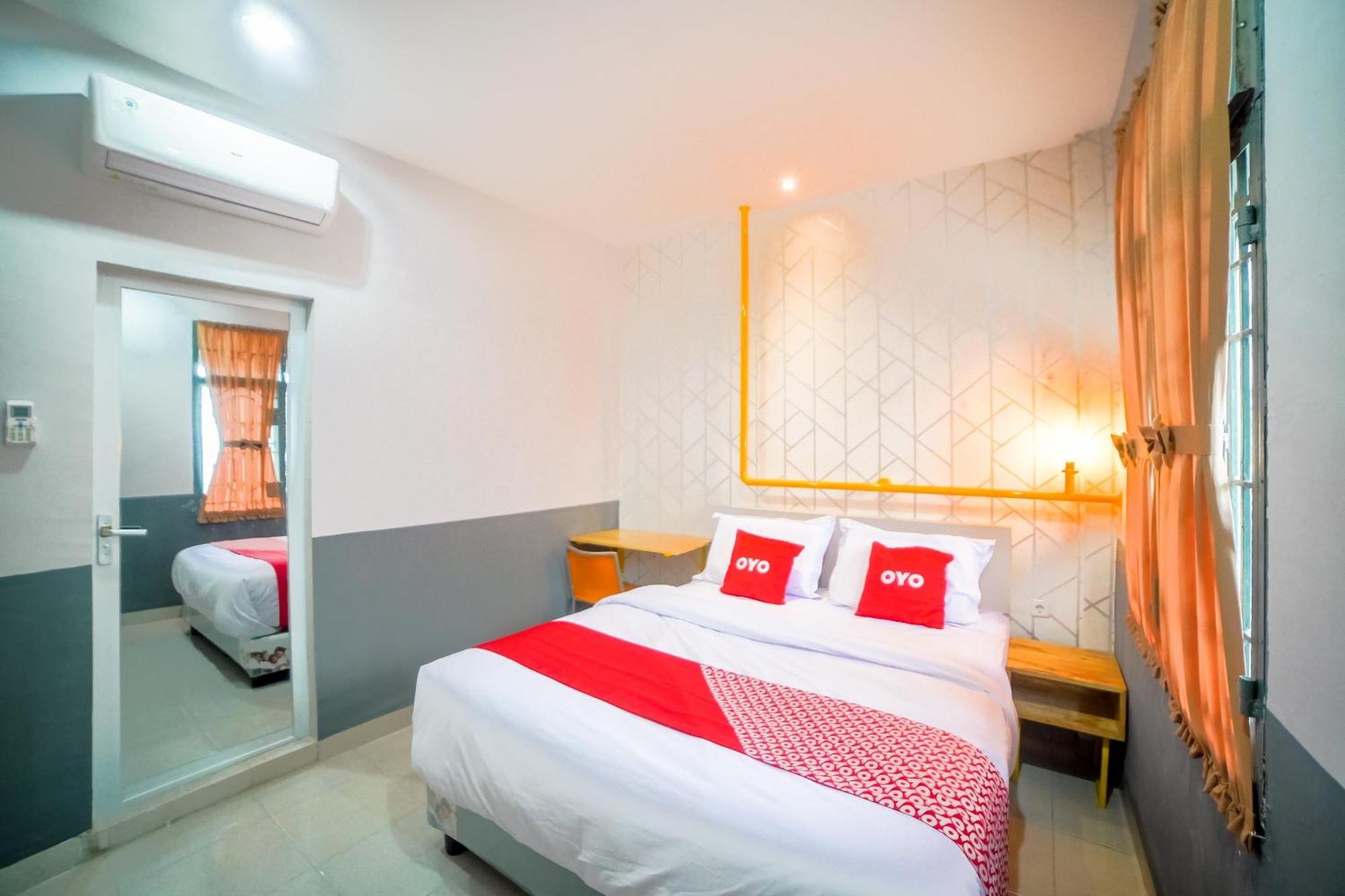 Capital O 90874 Millenium Inn 2 เมดาน ภายนอก รูปภาพ
