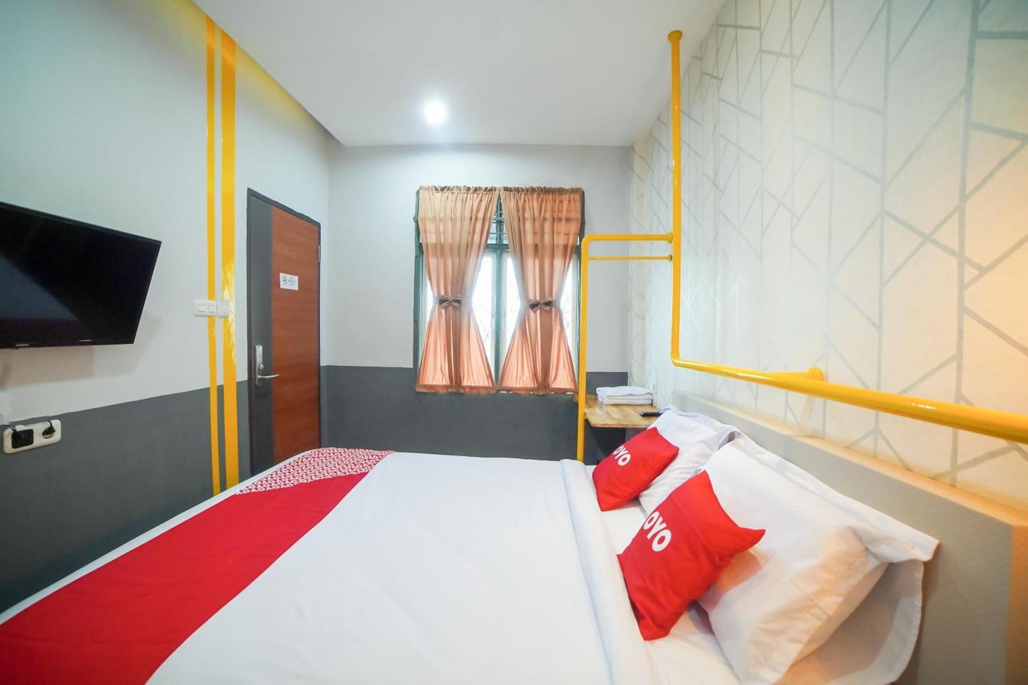 Capital O 90874 Millenium Inn 2 เมดาน ภายนอก รูปภาพ
